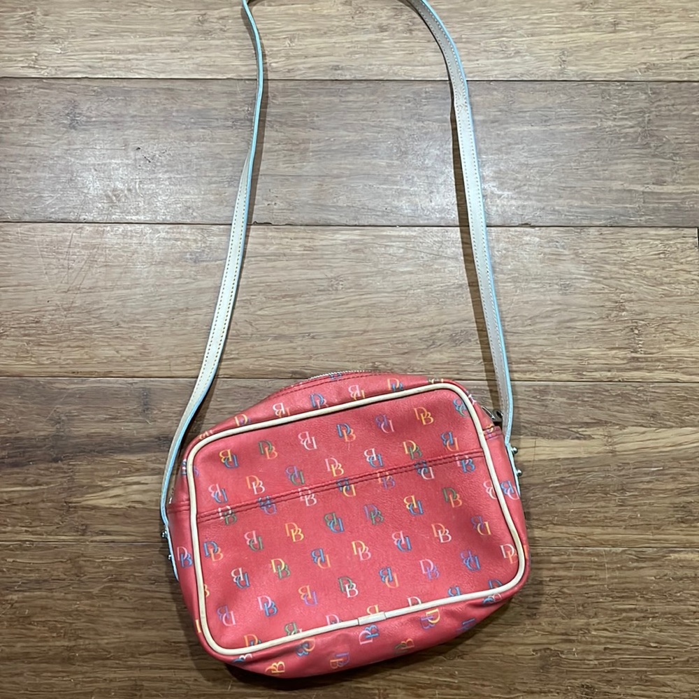 Vintage y2k pink Dooney and Bourke purse. Used condition